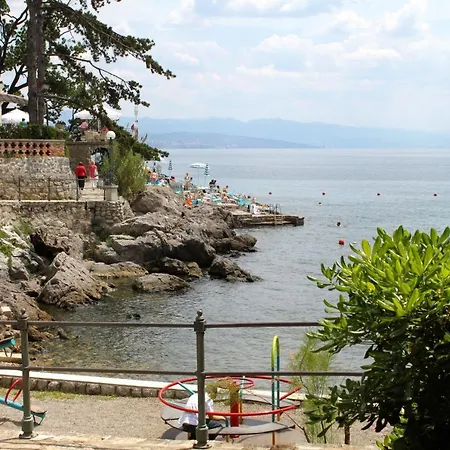Apartman By The Sea - 7830 Abbázia