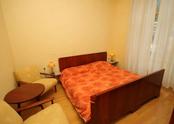 Apartment By The Sea - 7830
